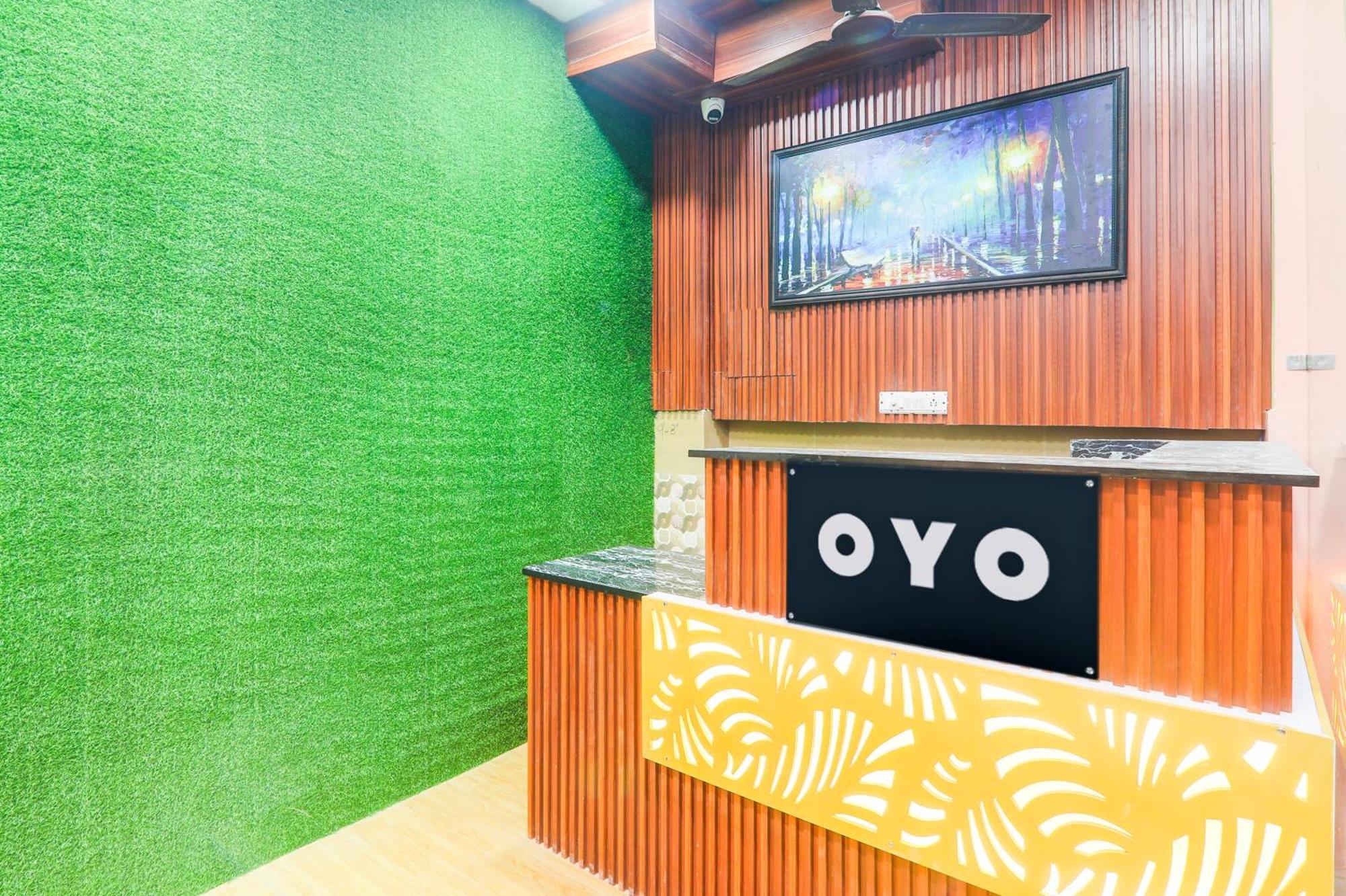 Hotel O V. K Palace Inn 勒克瑙 外观 照片