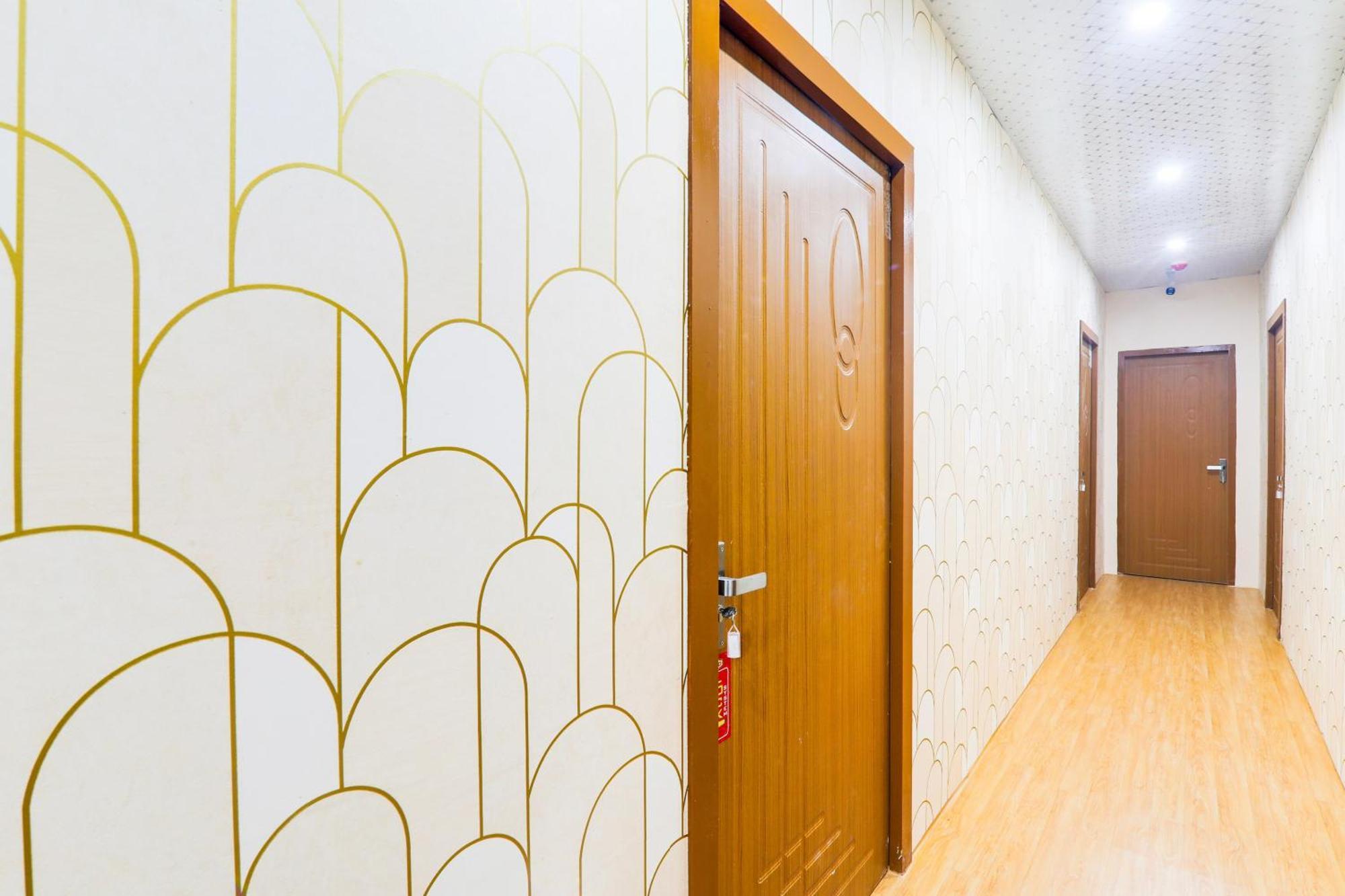 Hotel O V. K Palace Inn 勒克瑙 外观 照片