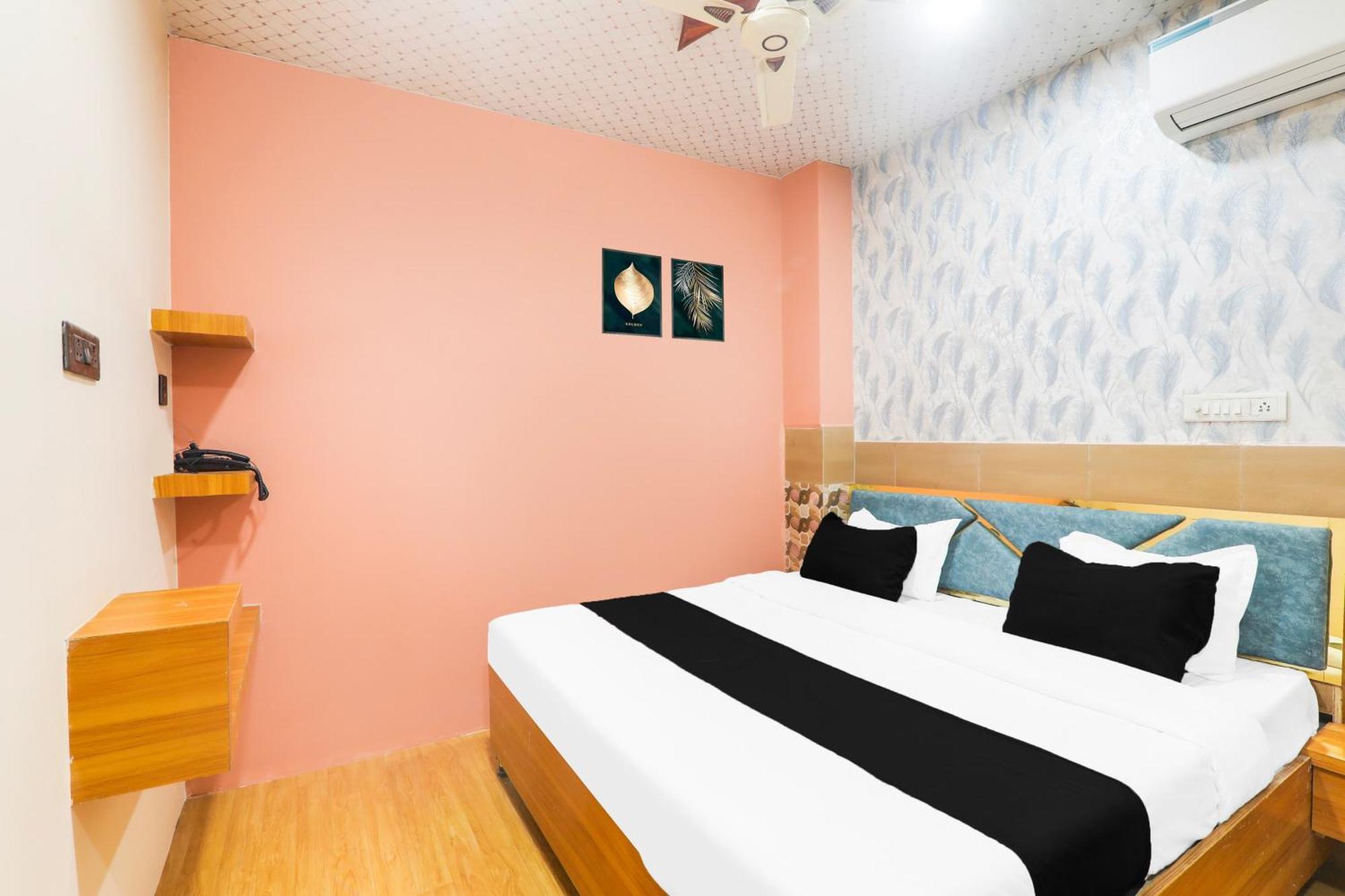 Hotel O V. K Palace Inn 勒克瑙 外观 照片