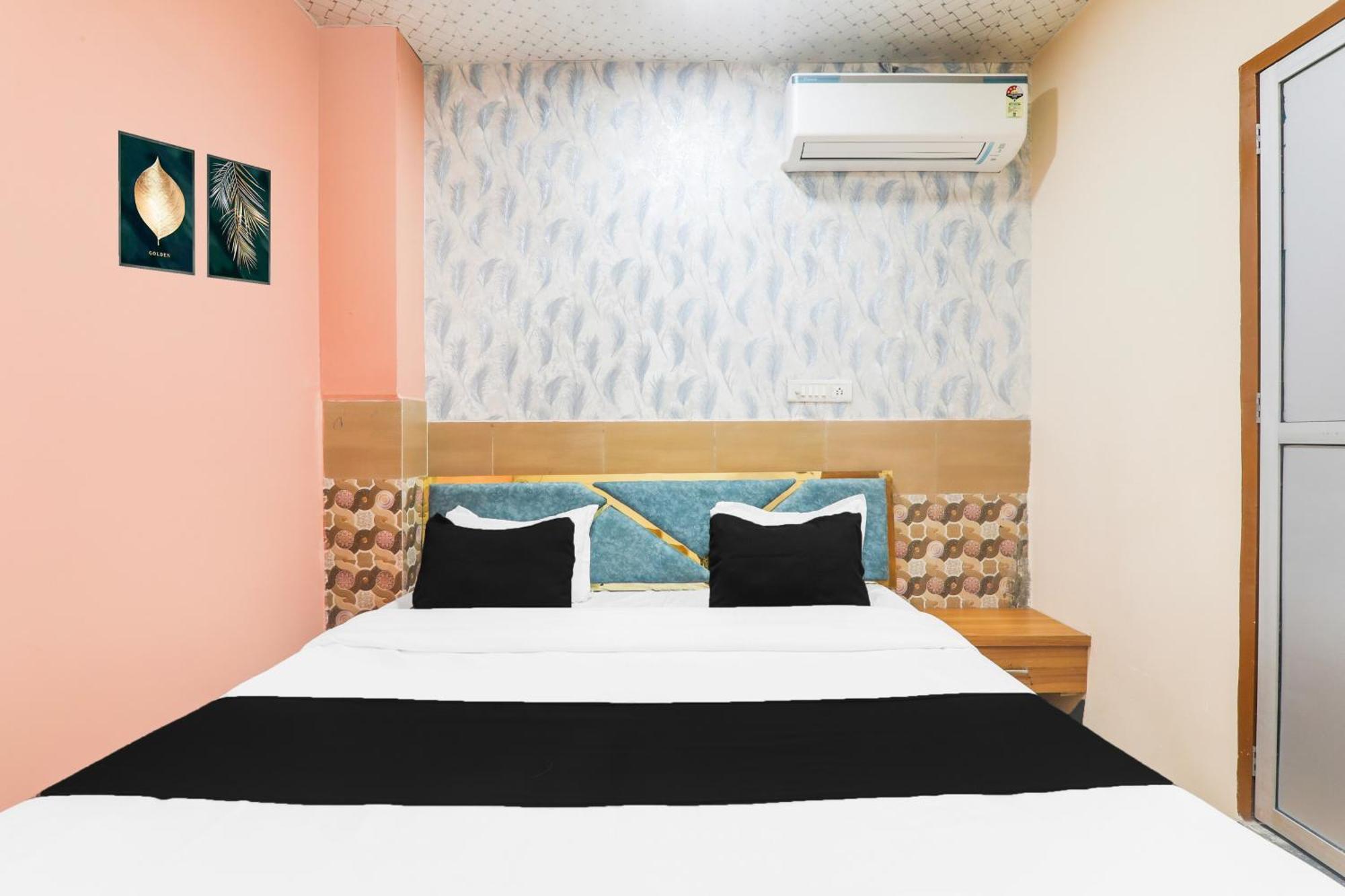 Hotel O V. K Palace Inn 勒克瑙 外观 照片